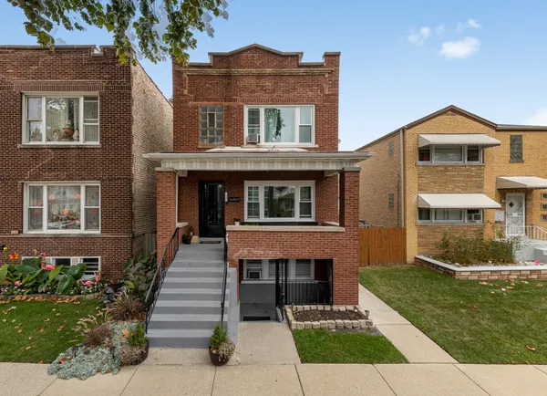 $1,875 | 5538 West Drummond Place, Unit 1, Chicago, IL 60639