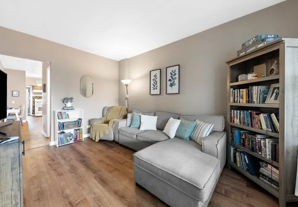 $1,875 | 5538 West Drummond Place, Unit 1, Chicago, IL 60639