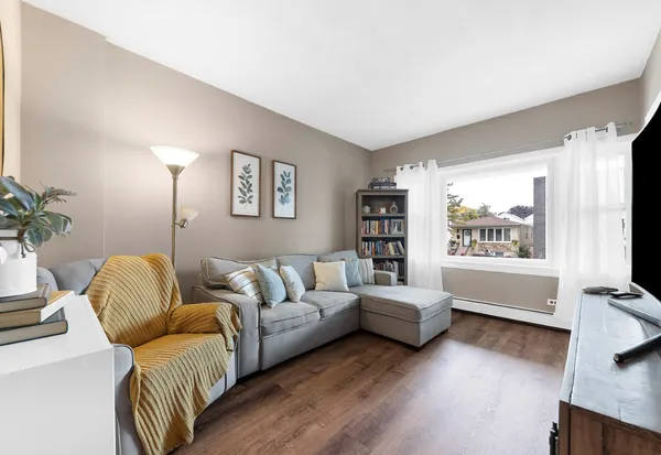 $1,875 | 5538 West Drummond Place, Unit 1, Chicago, IL 60639
