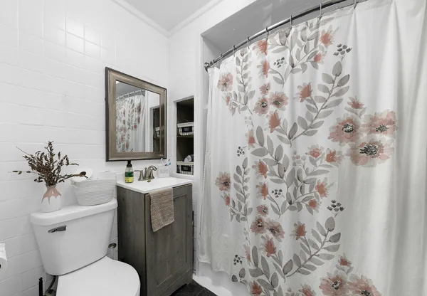 $1,875 | 5538 West Drummond Place, Unit 1, Chicago, IL 60639
