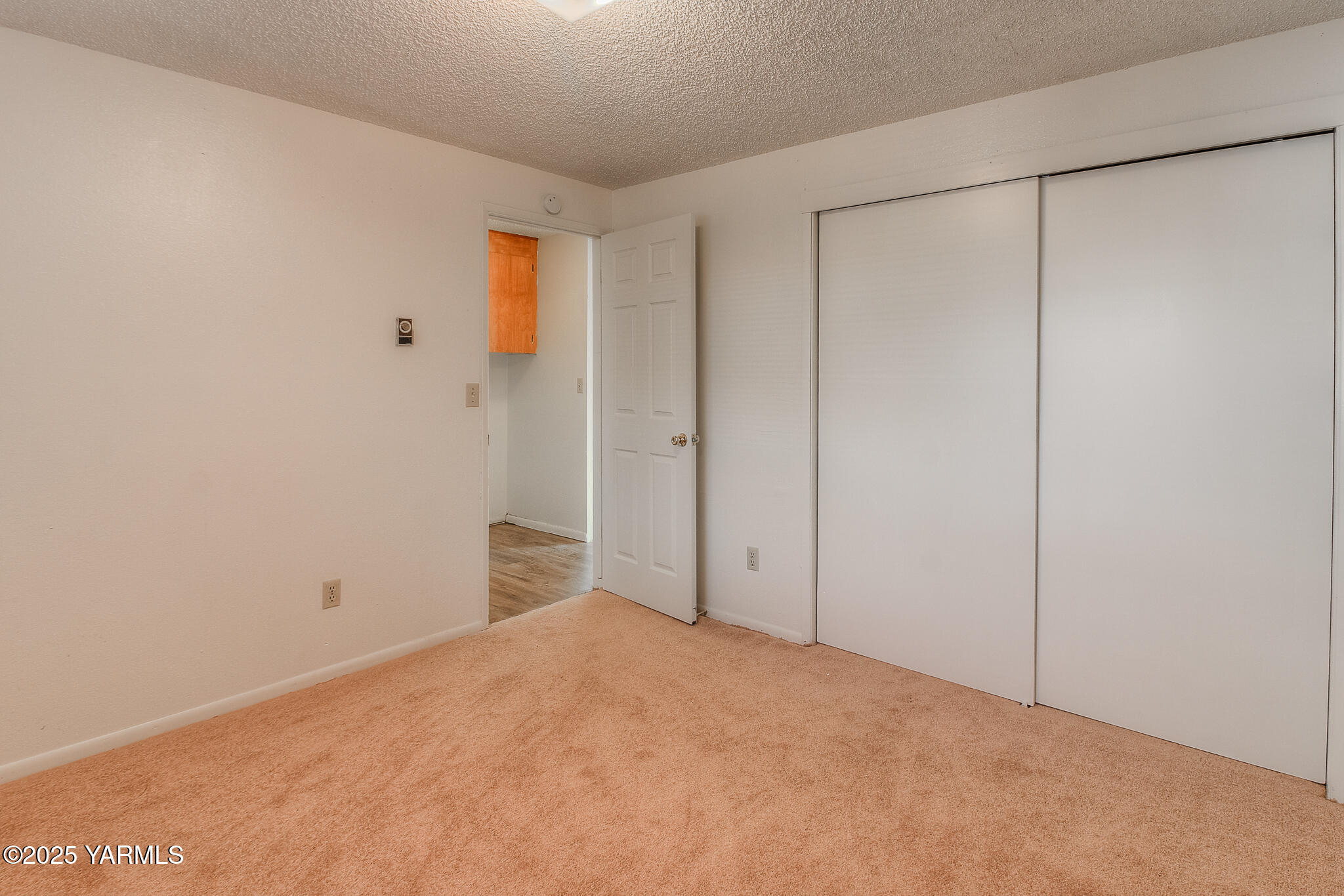 104 Moxee Avenue Naches, WA 98937 - Photo 18 of 22 a view of an empty room