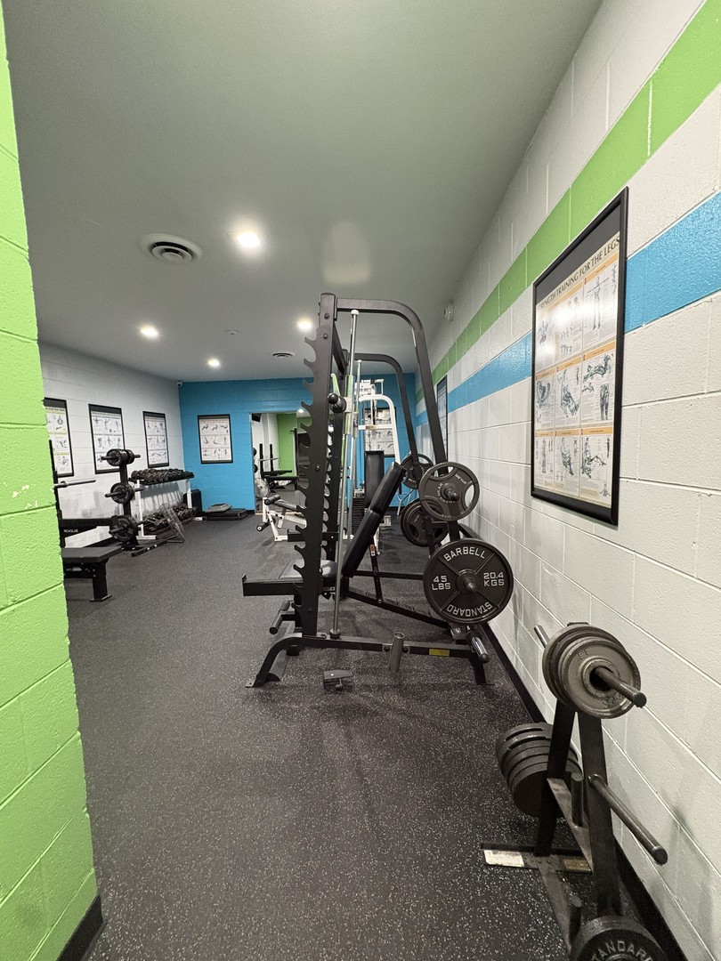 6325 North Sheridan Road, Unit 1906 Chicago, IL 60660 - Photo 18 of 28