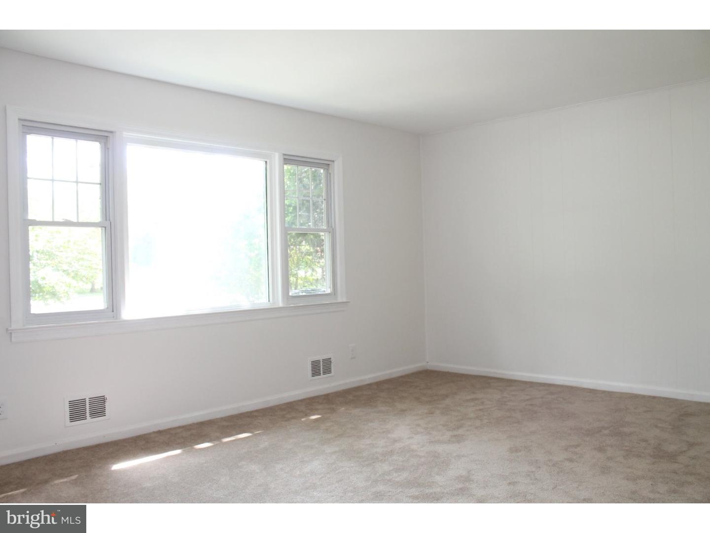 292 Dutch Neck Road East Windsor, NJ 08520 - Photo 9 of 18 Living Room