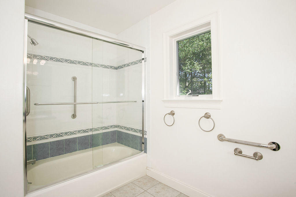 8 Winding Cove Road Marstons Mills, MA 02648 - Photo 32 of 51 Second floor bath