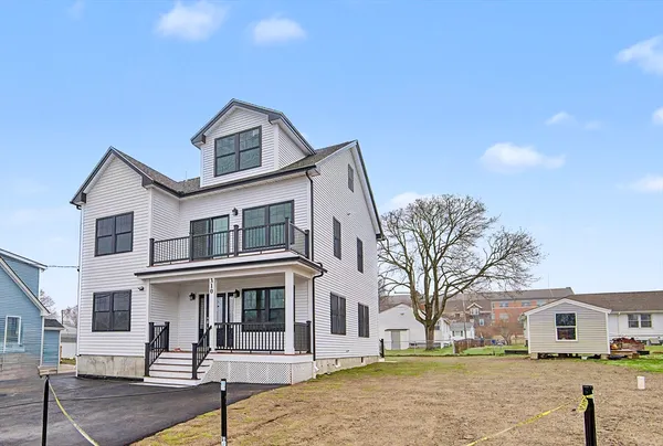 $899,900 | 310 King Street, Fall River, MA 02724