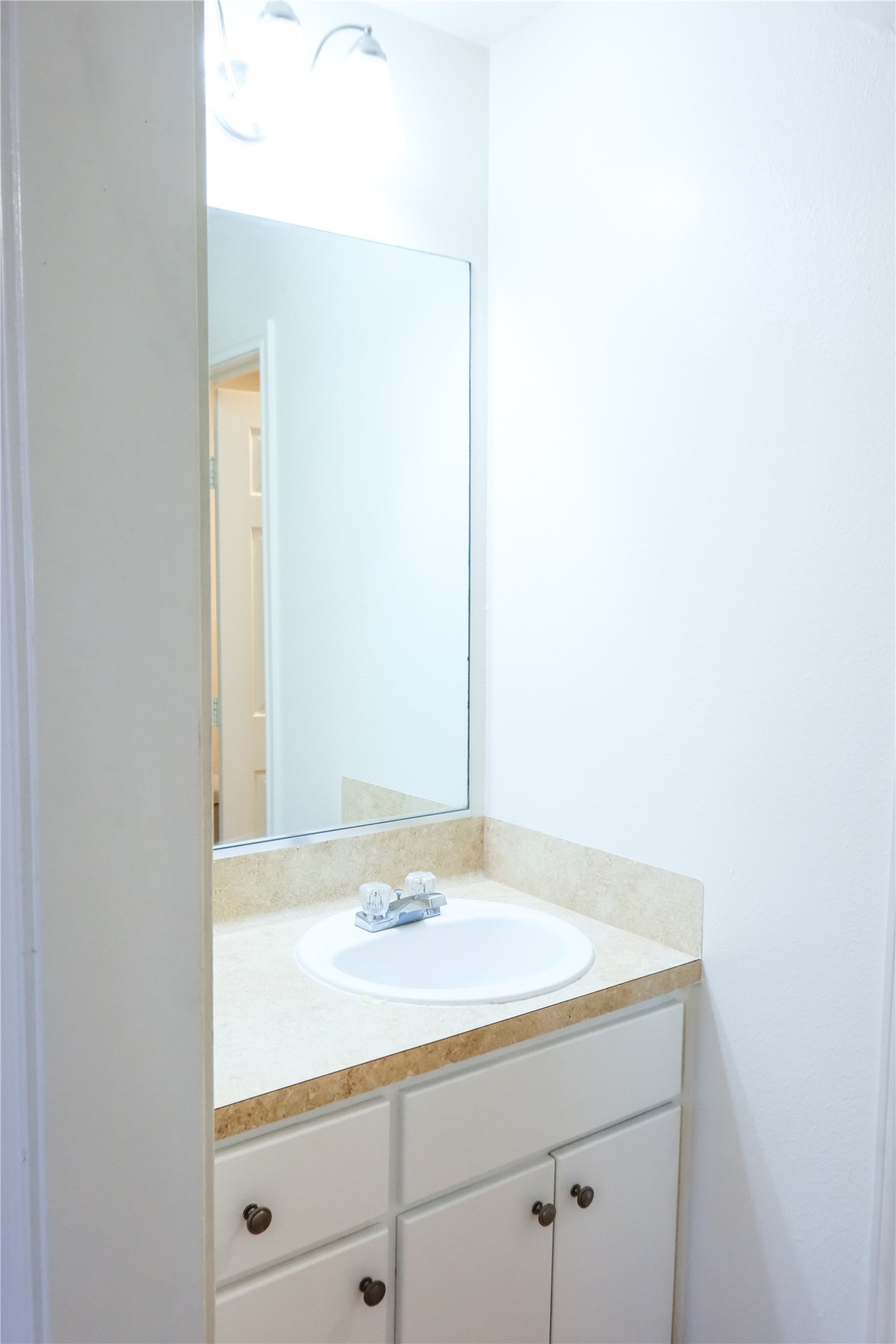 722 Sharp Street Franklin, TX 77856 - Photo 10 of 12 Vanity