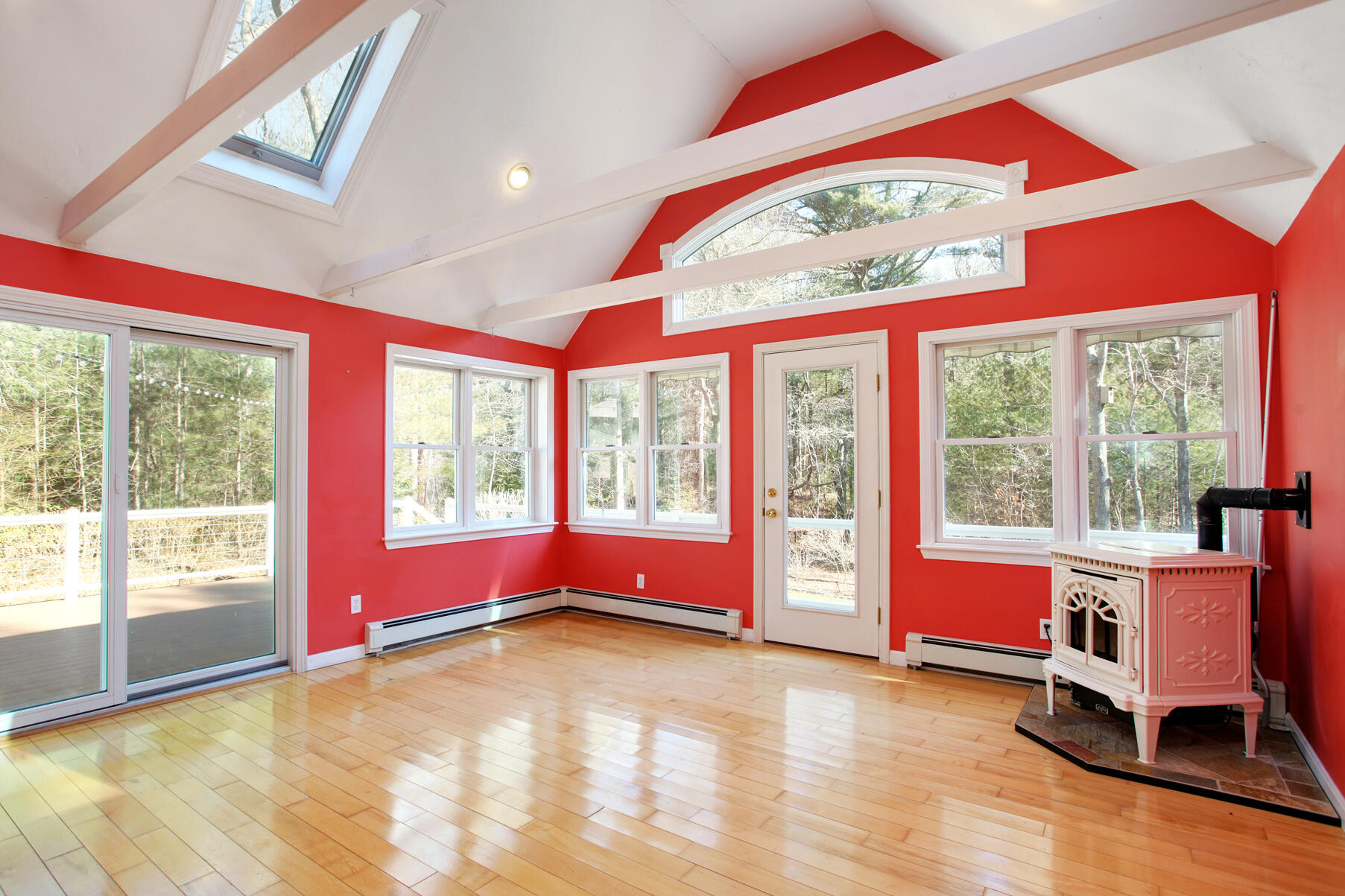 607 County Road Pocasset, MA 02559 - Photo 14 of 41 015_607County_03212023