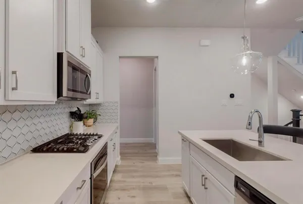 $3,550 | 2510 Plumas Drive, Lewisville, TX 75056