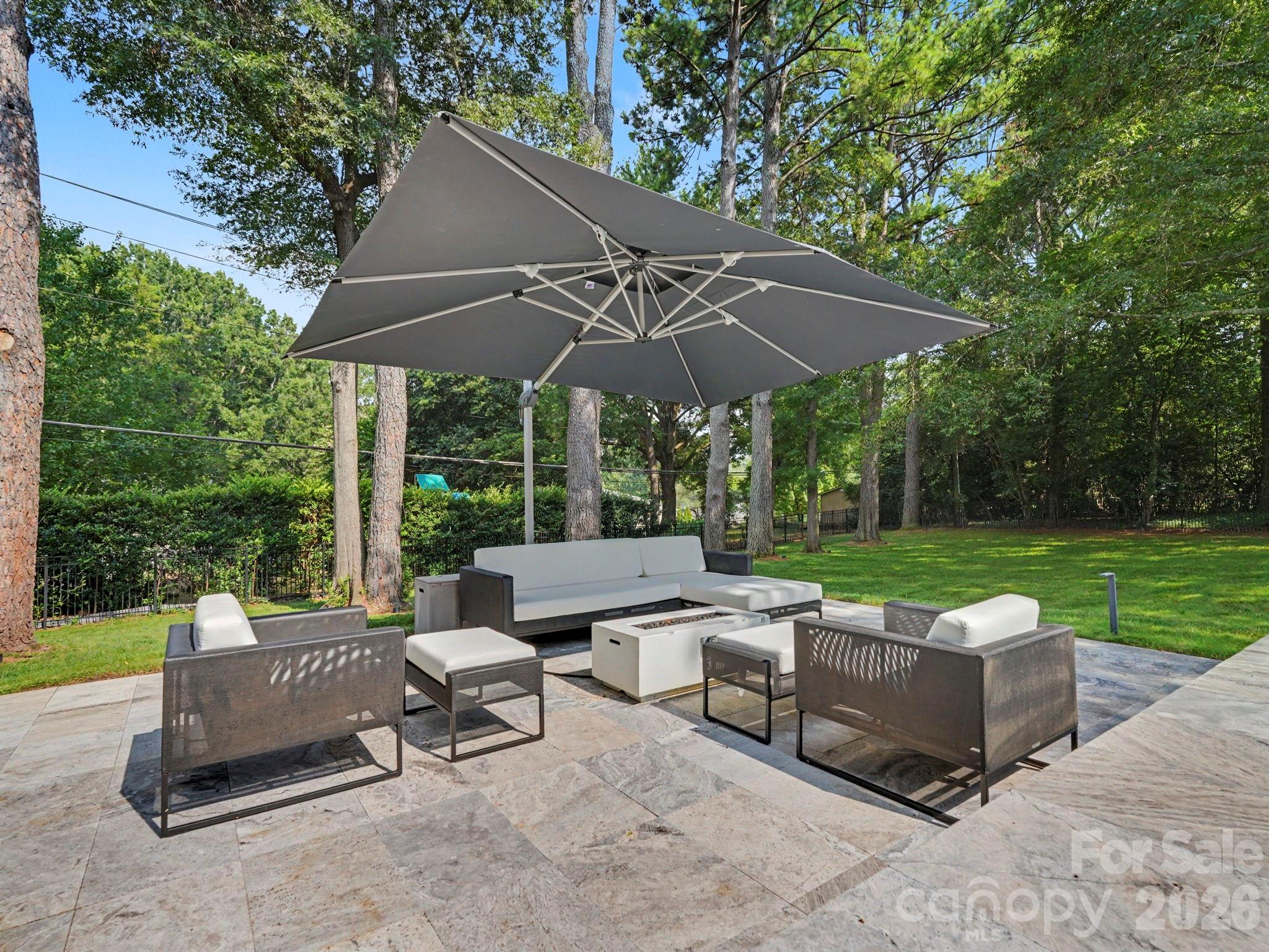 811 Lansdowne Road Charlotte, NC 28270 - Photo 37 of 48 Gallery Image 37