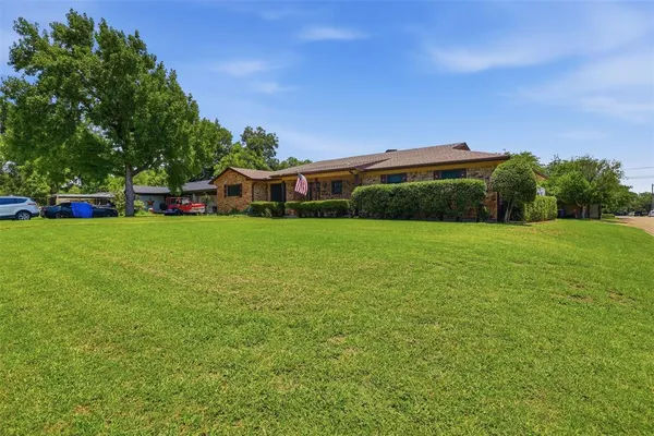 $305,000 | 1117 Sheridan Lane, Cleburne, TX 76033