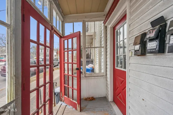 $219,900 | 40 Cortland Place, Albany, NY 12203