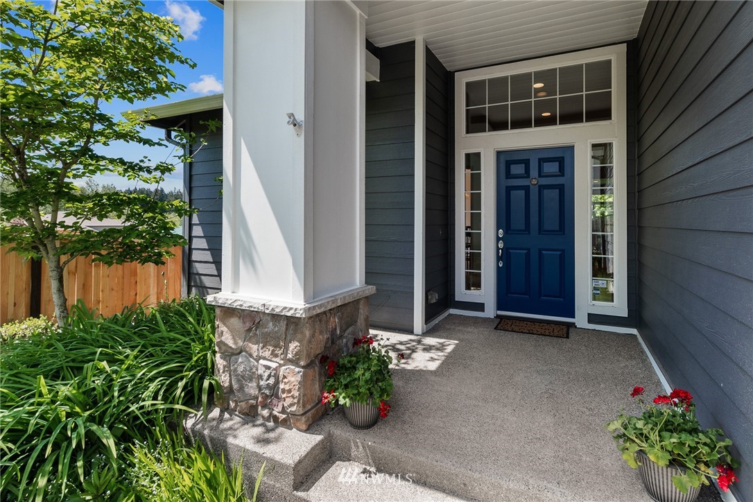 5927 Northeast 1st Place Renton, WA 98059 - Photo 2 of 40