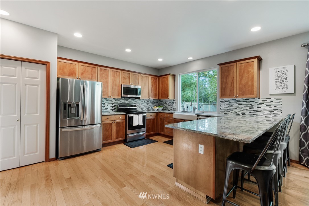 5927 Northeast 1st Place Renton, WA 98059 - Photo 11 of 40