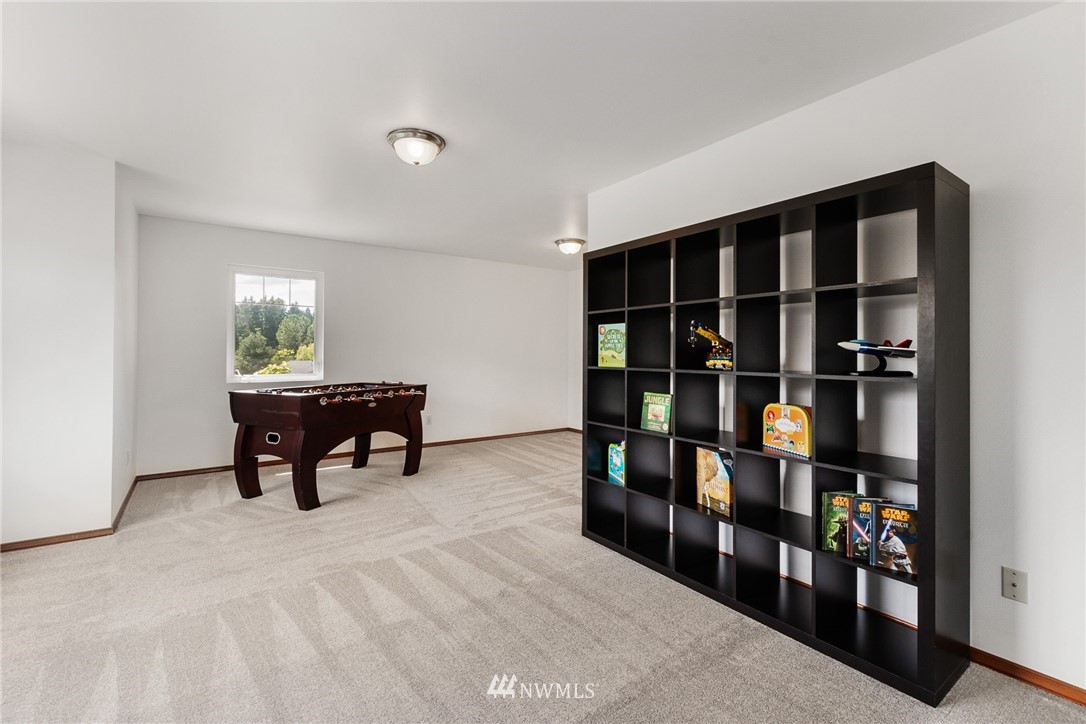 5927 Northeast 1st Place Renton, WA 98059 - Photo 20 of 40