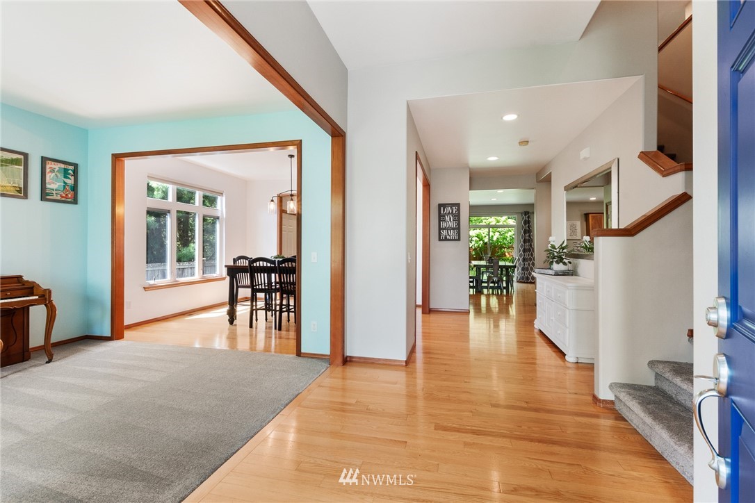 5927 Northeast 1st Place Renton, WA 98059 - Photo 3 of 40