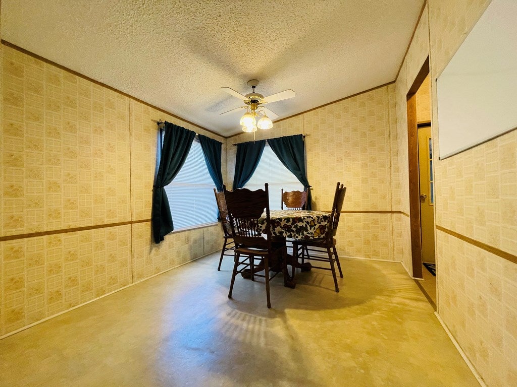 163 Edmonds Road Galax, VA 24333 - Photo 11 of 27 Gallery Image 11