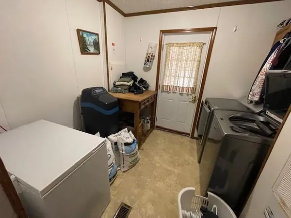 $295,000 | 170 West 630th Avenue, Girard, KS 66743