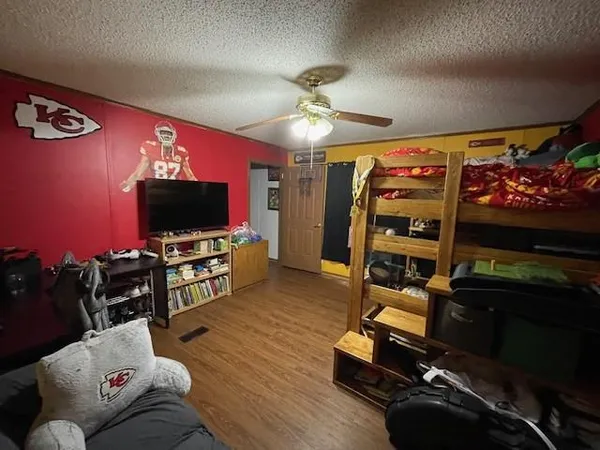 $295,000 | 170 West 630th Avenue, Girard, KS 66743