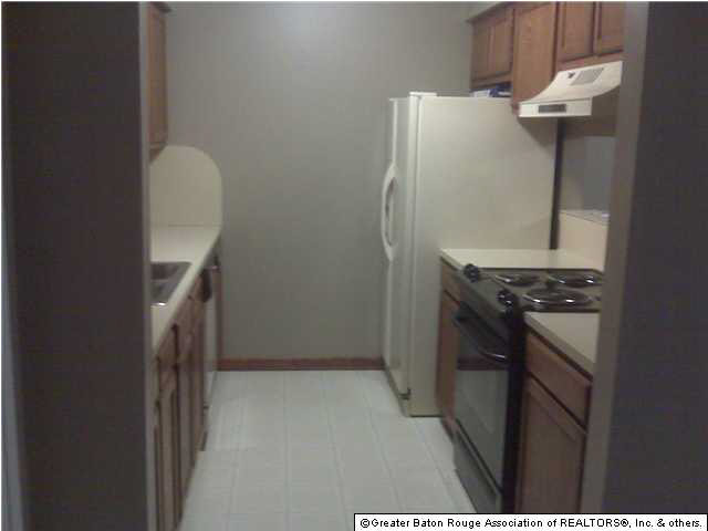 8335 Summa Avenue, Unit H2 Baton Rouge, LA 70809 - Photo 2 of 3 Gallery Image 2