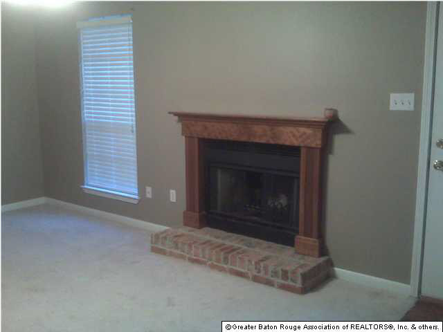 8335 Summa Avenue, Unit H2 Baton Rouge, LA 70809 - Photo 3 of 3 Gallery Image 3