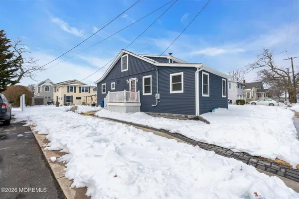 $3,400 | 1208 Pine Tree Way, Unit FRONT HOUSE, Belmar, NJ 07719