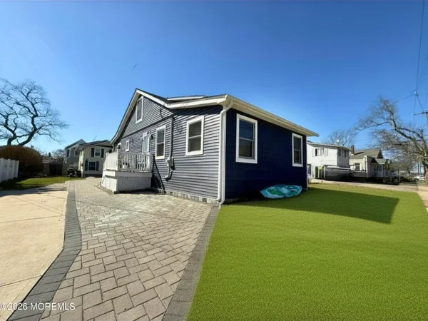 $3,500 | 1208 Pine Tree Way, Unit FRONT HOUSE, Belmar, NJ 07719