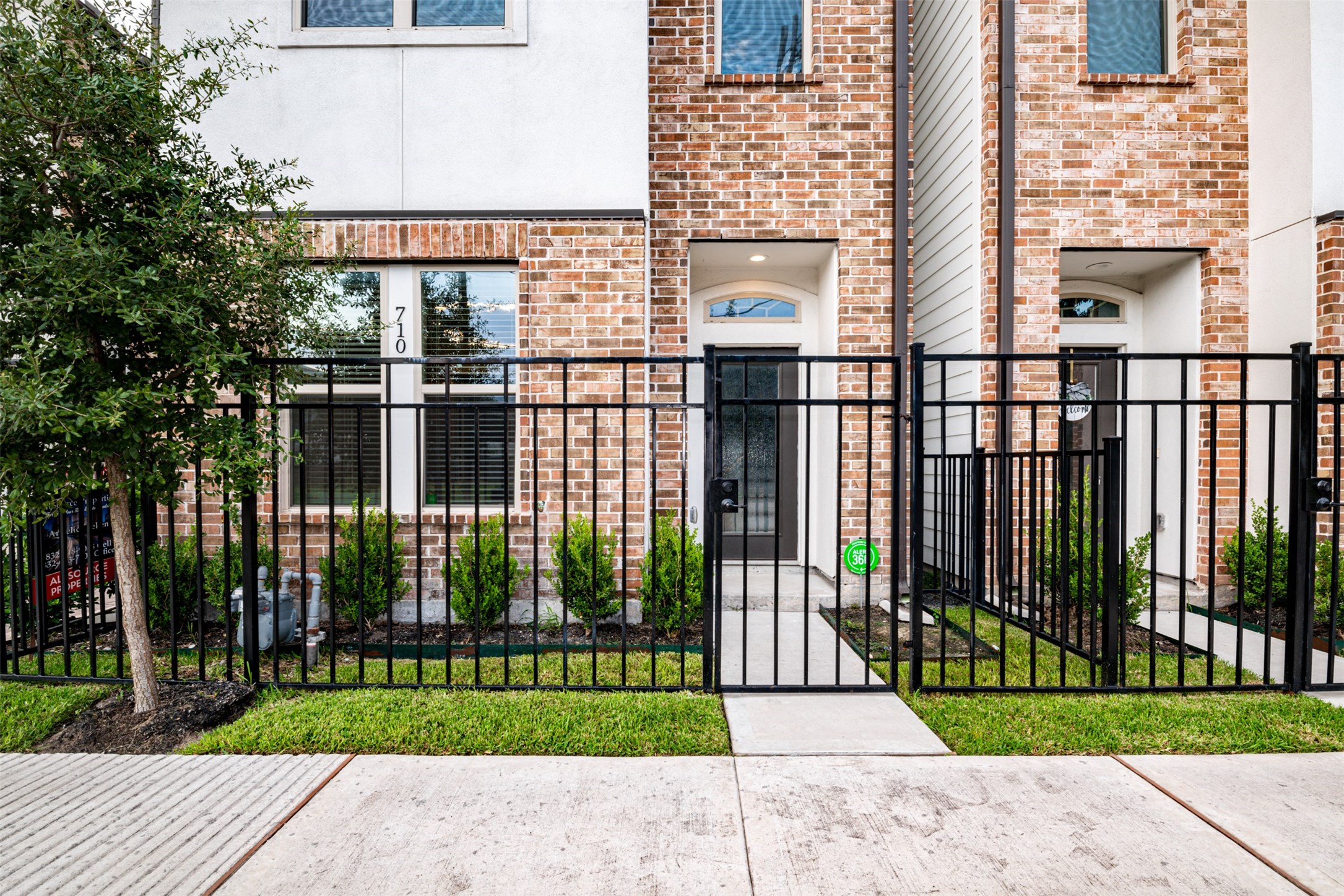 710 Clark Street Houston, TX 77020 - Photo 4 of 37