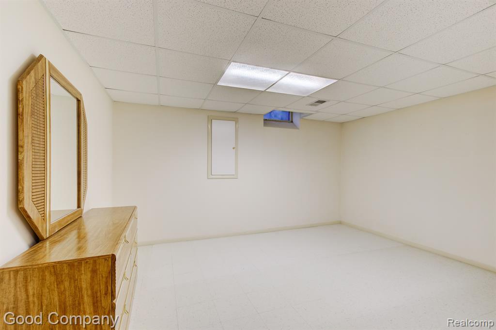 50837 Raintree Circle Chesterfield, MI 48047 - Photo 28 of 37