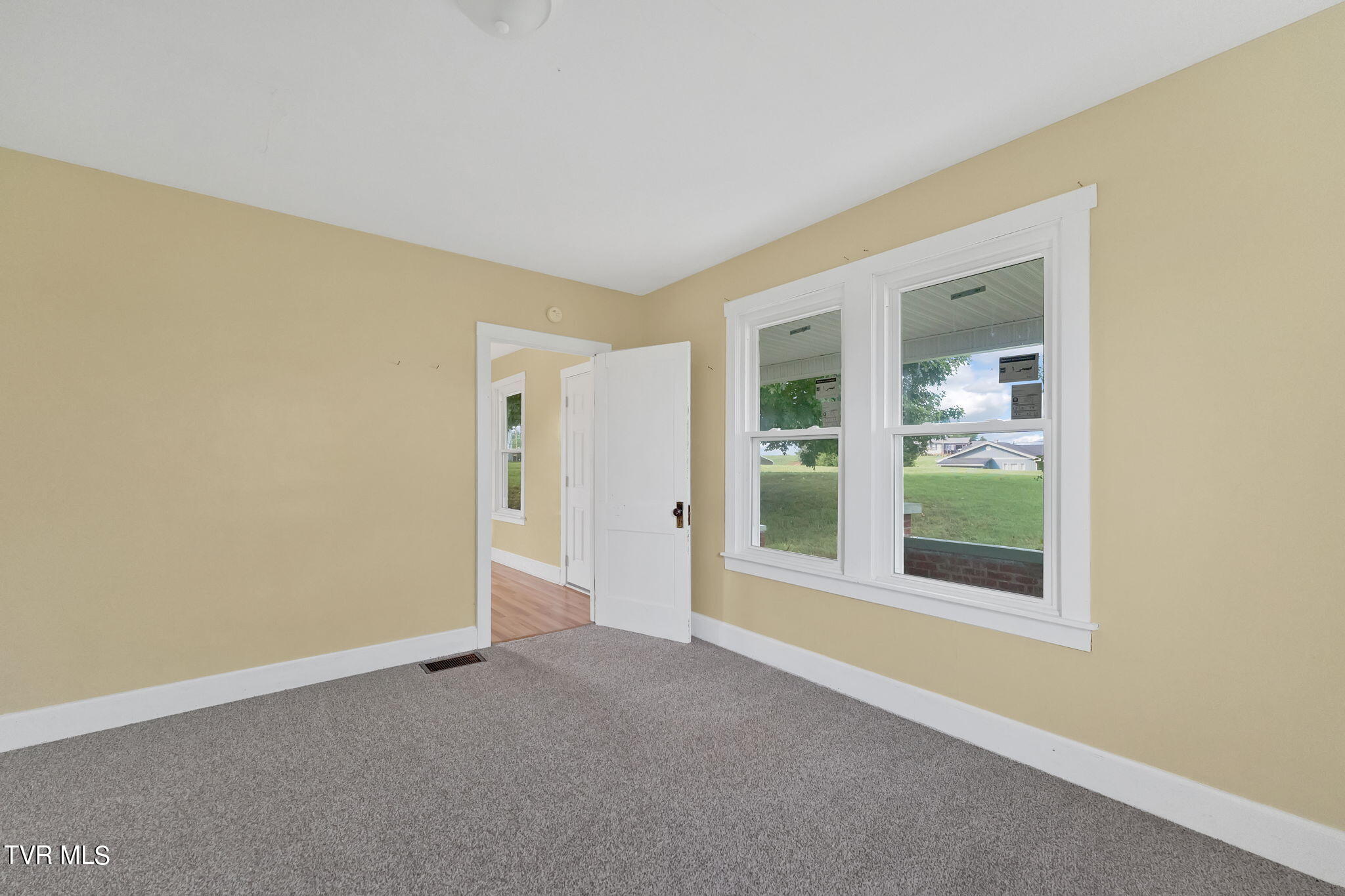 119 McGhee Road Limestone, TN 37681 - Photo 14 of 39 38-web-or-mls-DSC02631
