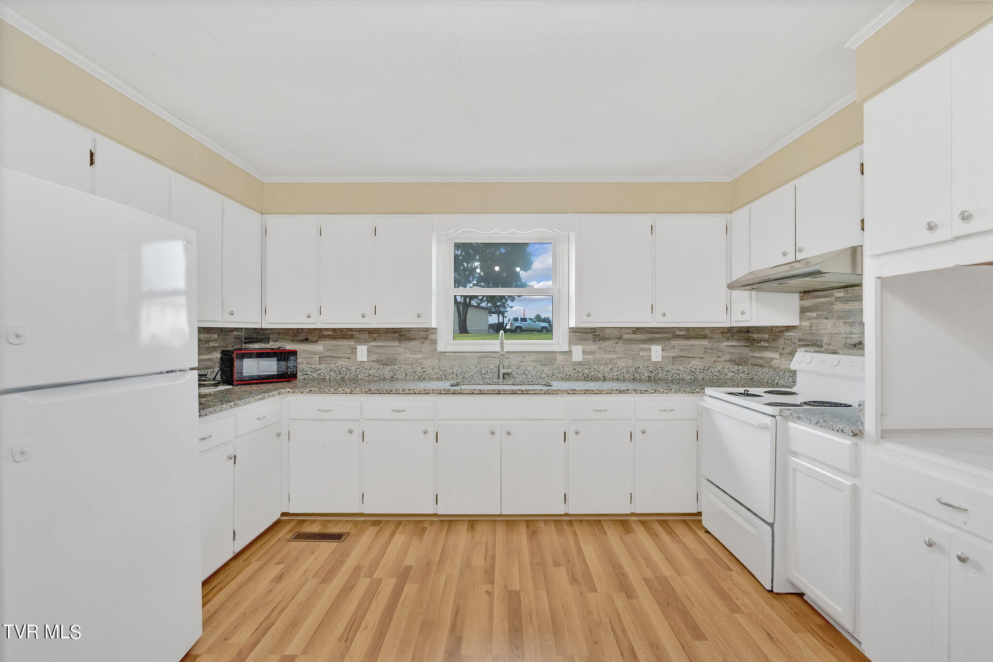 119 McGhee Road Limestone, TN 37681 - Photo 23 of 39 19-web-or-mls-DSC02571
