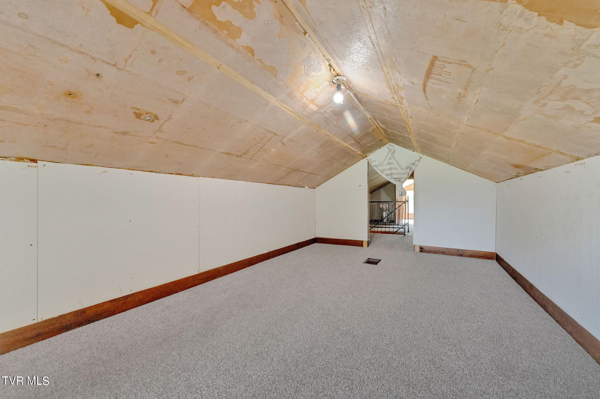 119 McGhee Road Limestone, TN 37681 - Photo 33 of 39 31-web-or-mls-DSC02610