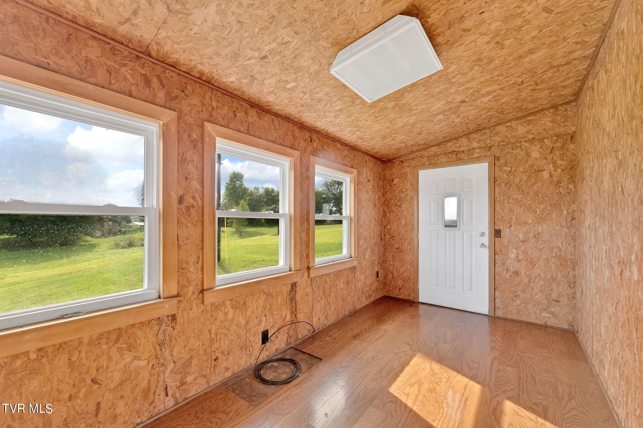 119 McGhee Road Limestone, TN 37681 - Photo 35 of 39 21-web-or-mls-DSC02580