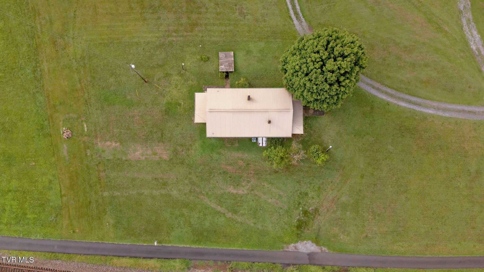 119 McGhee Road Limestone, TN 37681 - Photo 36 of 39 11-web-or-mls-DJI_20231218132028_0156_D