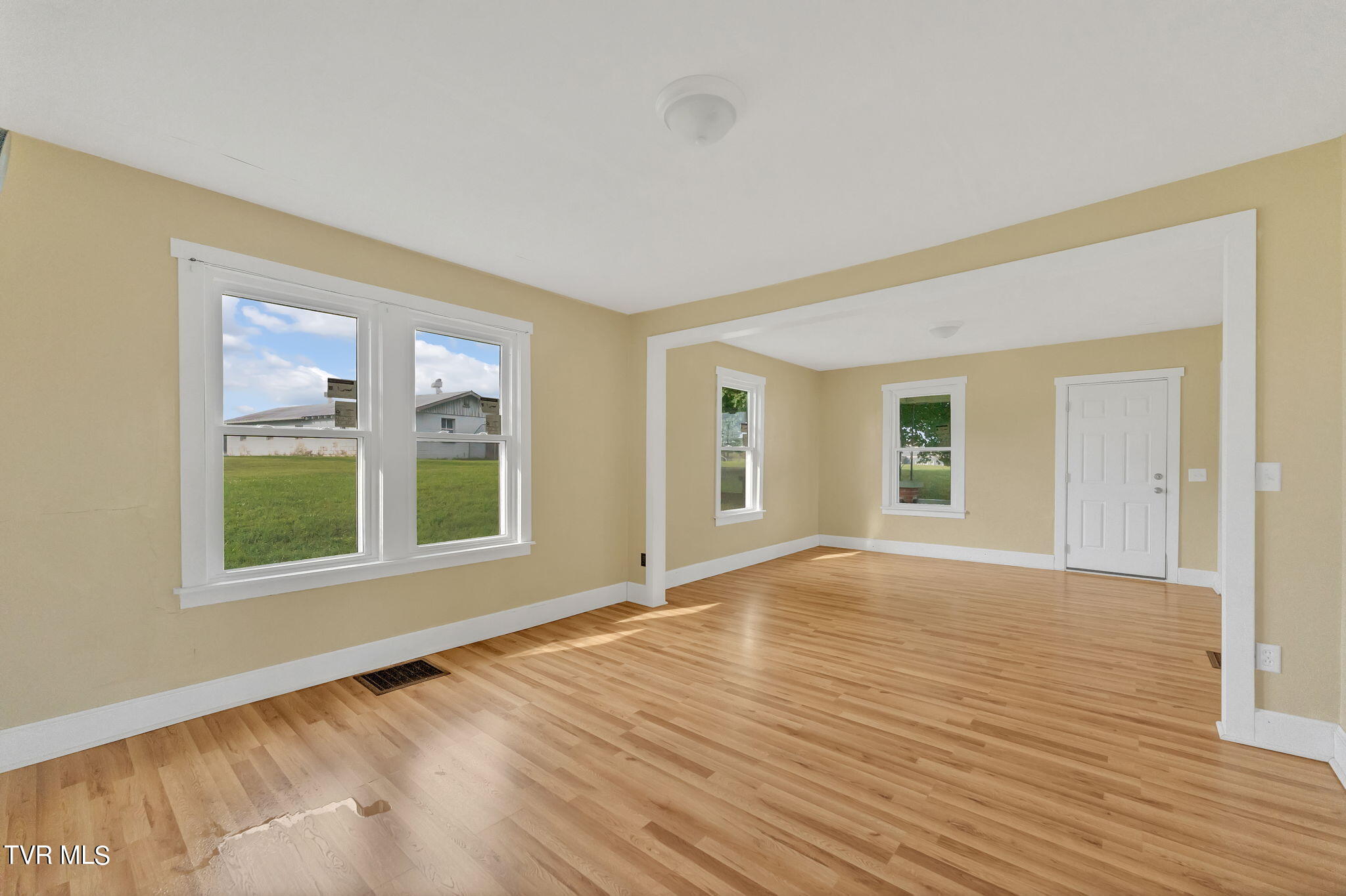119 McGhee Road Limestone, TN 37681 - Photo 8 of 39 32-web-or-mls-DSC02613
