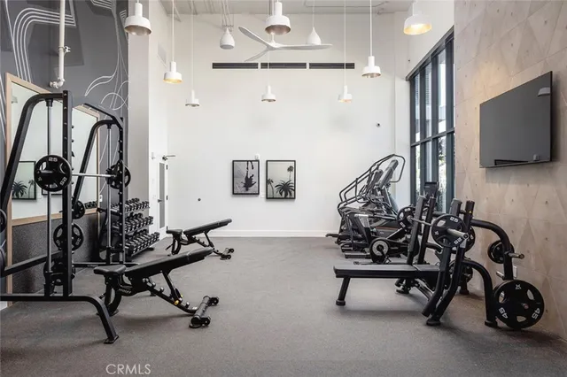 $3,046 | 511 South Harbor Boulevard, Unit 604, San Pedro, CA 90731