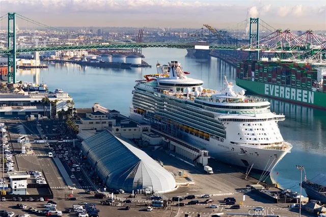 $3,046 | 511 South Harbor Boulevard, Unit 604, San Pedro, CA 90731