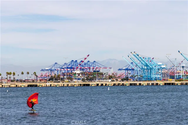 $3,046 | 511 South Harbor Boulevard, Unit 604, San Pedro, CA 90731