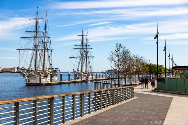 $3,046 | 511 South Harbor Boulevard, Unit 604, San Pedro, CA 90731