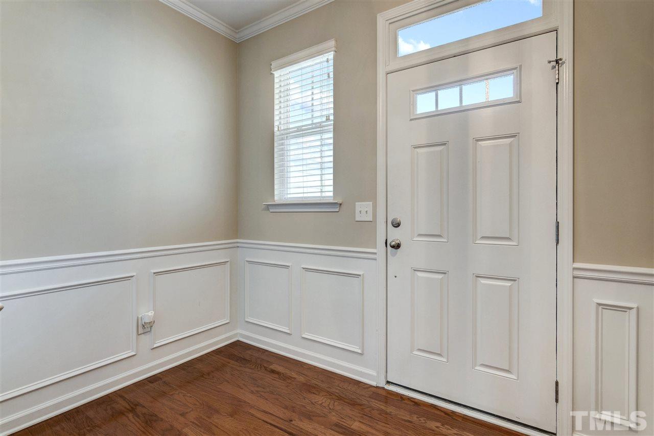 5913 Chivalry Court Raleigh, NC 27612 - Photo 4 of 30 Gallery Image 4