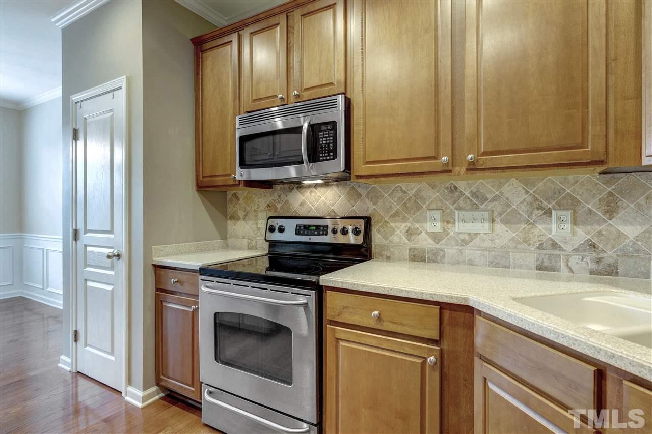 5913 Chivalry Court Raleigh, NC 27612 - Photo 8 of 30 Gallery Image 8