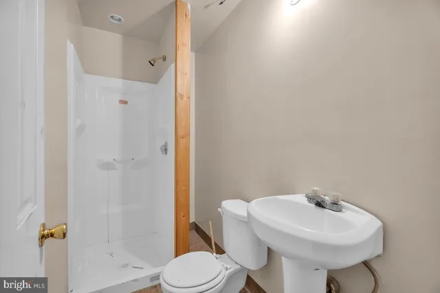 $250,000 | 1715 Broadway, Camden, NJ 08104