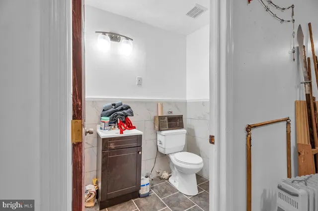 $250,000 | 1715 Broadway, Camden, NJ 08104