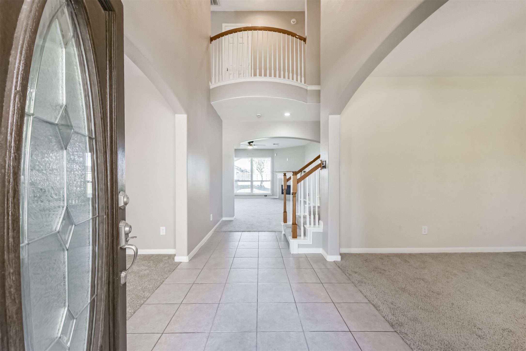 3919 Copper Creek Baytown, TX 77521 - Photo 7 of 50 a view of a hallway with entryway