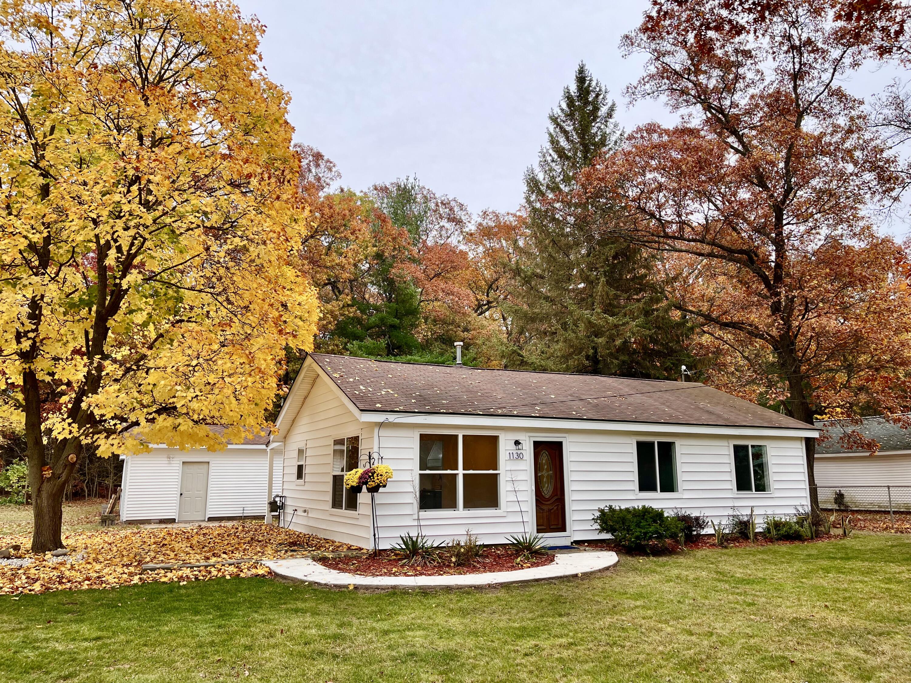 1130 South Forest Road Muskegon, MI 49442 - Photo 1 of 49 IMG_0487
