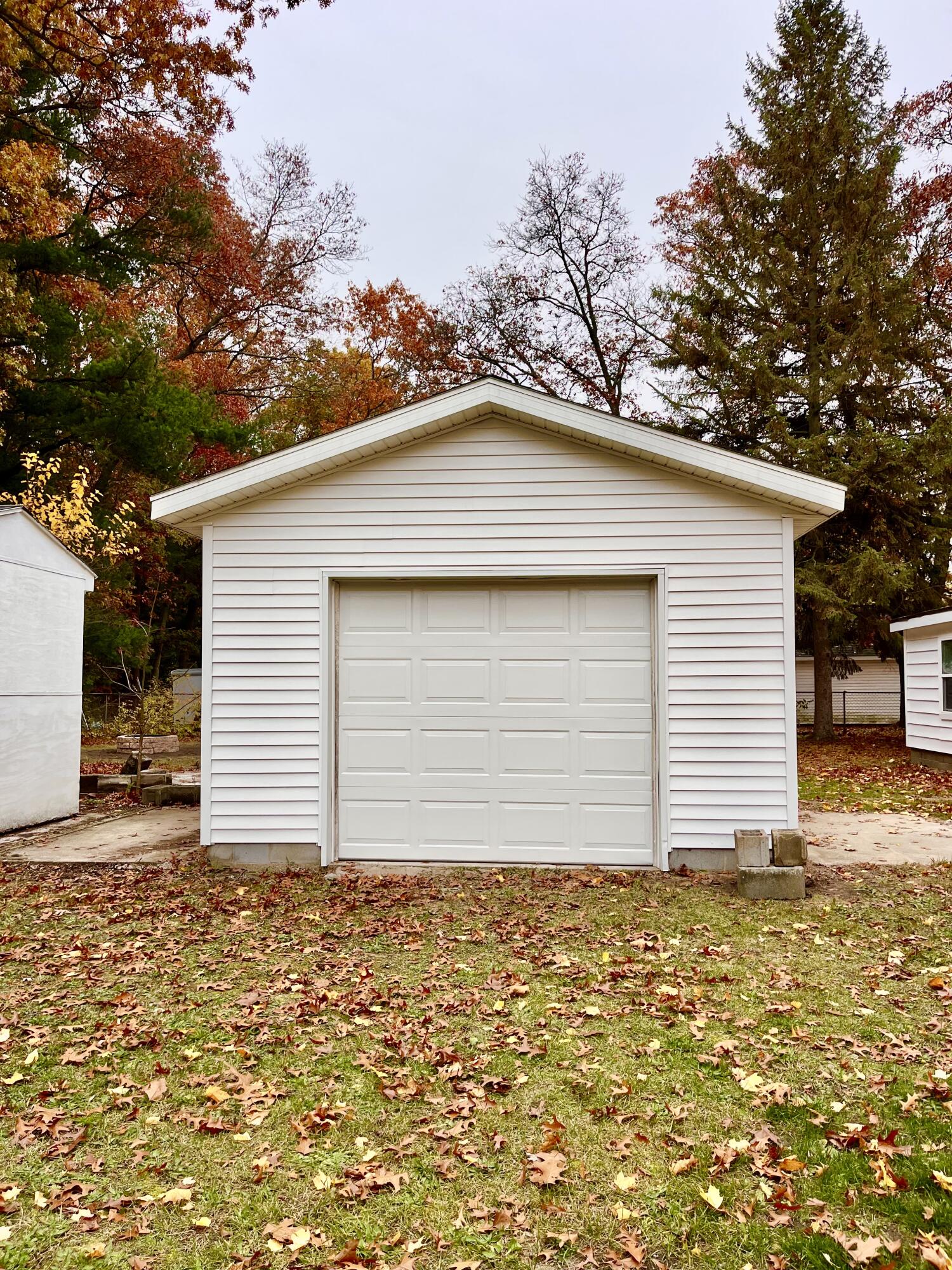 1130 South Forest Road Muskegon, MI 49442 - Photo 40 of 49 IMG_0482