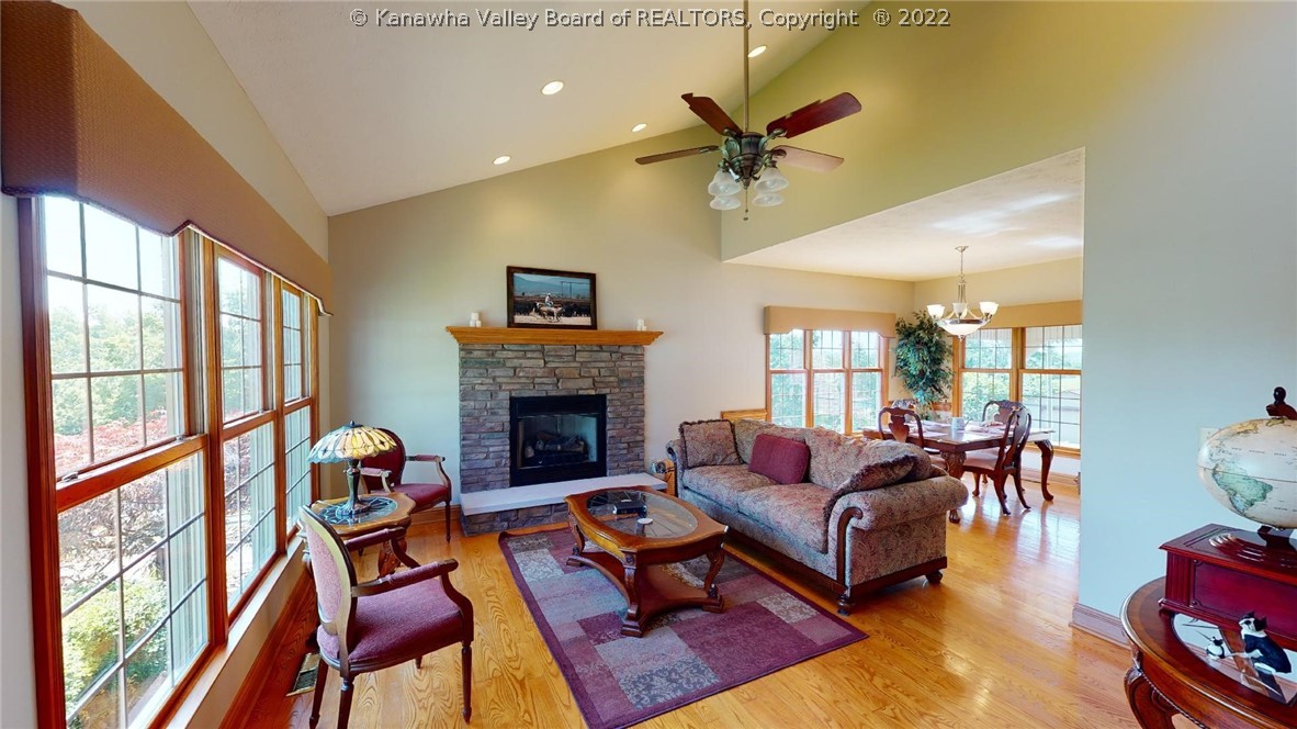 4771 Green Valley Road Huntington, WV 25701 - Photo 16 of 38 Gallery Image 16
