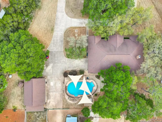 $1,160,000 | 13055 Tonne Drive East, New Braunfels, TX 78132