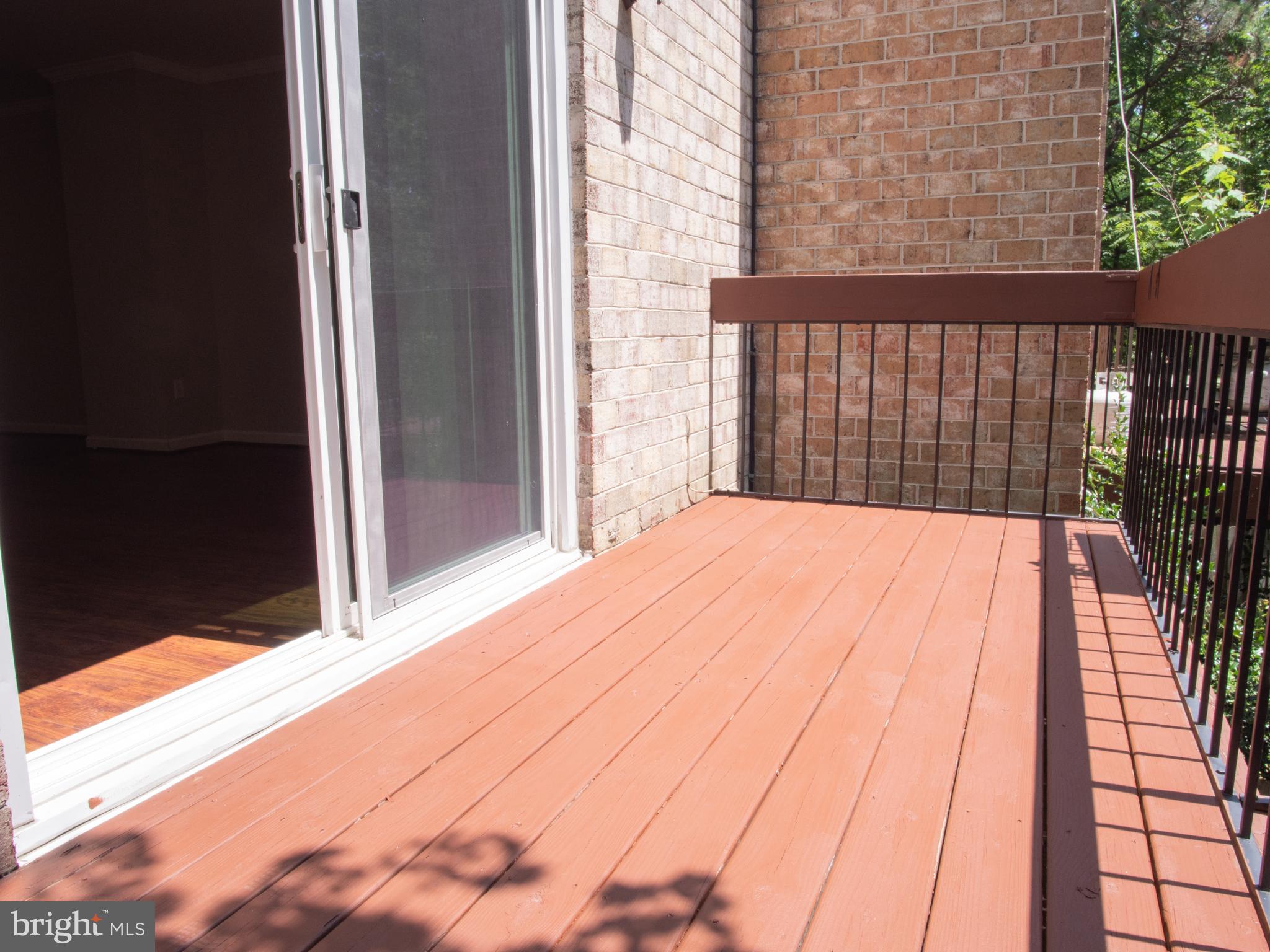 9758 Early Spring Way Columbia, MD 21046 - Photo 27 of 29 Deck