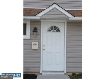 19 Gooseneck Road Levittown, PA 19057 - Photo 2 of 10