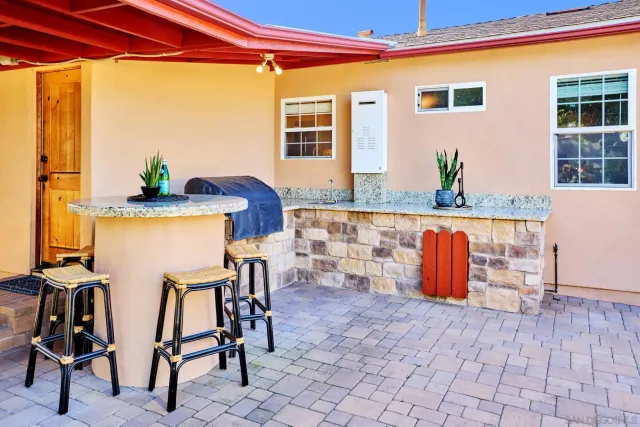 $800,000 | 4591 68th Street, La Mesa, CA 91942